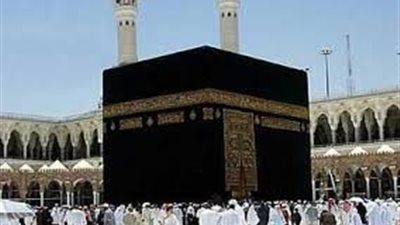 عاصفة غضب في شركات السياحة بعد قرار السعودية بفرض رسوم على العمرة.. القطان: «هدفنا إتاحة الفرصة لزيارة الأراضي المقدسة».. عبد العال: «يلزمنا إقناع الرياض بالتراجع»..عبد الرازق: 