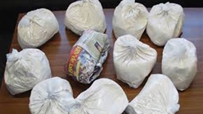 ضبط شقيقتين وبحوزتهما 528 لفافة هيروين