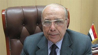 تظاهر أصحاب قرعة الشقق السكنية أمام محافظة الغربية