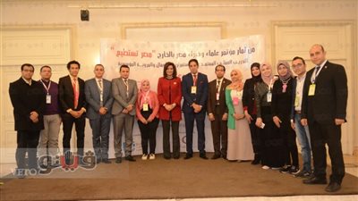 بالصور.. وزيرة الهجرة تشارك في أول دورة المرونة المؤسسية