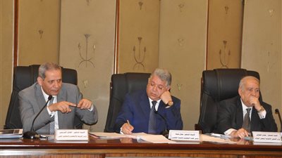 وزير التعليم: طالبت بوقف الـ«فيس بوك» قبل الامتحانات بساعة