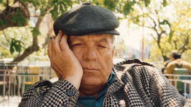 الأديب الساخر محمد