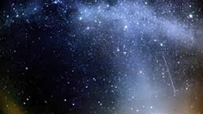 شهب «الجباريات» تمطر سماء مصر اليوم.. «البحوث الفلكية»: ظاهرة ممتعة لهواة الفلك.. تستمر 3 أيام.. سرعتها 66 كيلومترا في الثانية ولا تمثل خطرا على سكان الأرض.. وأفضل وقت لمشاهدتها لي