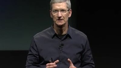 رئيس شركة أبل متحديا أمريكا: «يمكننا فك شفرة آي فون»