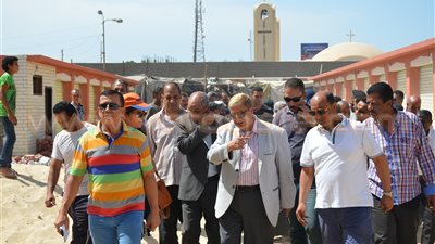 محافظ الإسماعيلية يتفقد أعمال تطوير سوق الجمعة