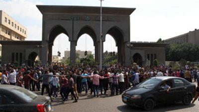 وقفة لطالبات الإرهابية للتنديد بفوز السيسي في «المدينة الجامعية» للأزهر