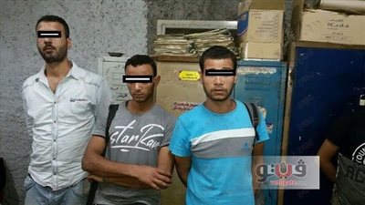 بالصور.. ضبط 31 بائعا متجولا خلال حملة أمنية بمحطات مترو الخط الثاني