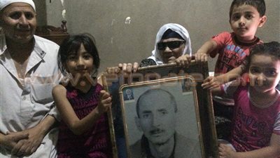 حقيقة صور زوج الحاجة زينب التي تبرعت بحلقها لصندوق تحيا مصر