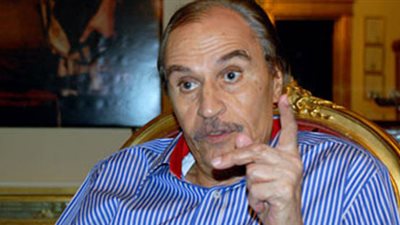 عزت العلايلي يطالب عدلي منصور بكتابة مذكراته