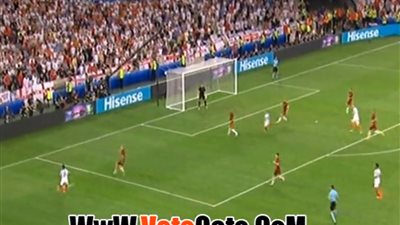 بالفيديو.. حارس روسيا والعارضة يمنعان روني من تسجيل هدف لإنجلترا