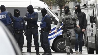 القبض على زوجين بريطانيين في بلجيكا بتهمة تهريب البشر