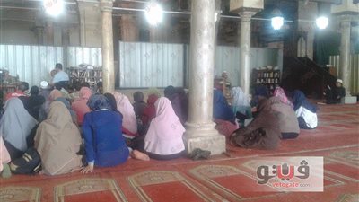 بالصور.. فتحي حجازي يواصل شرح «ابن عقيل» بالرواق الأزهري