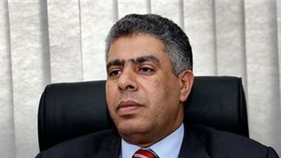 عماد حسين: الدولة تنوي رفع الأسعار على جميع المستويات