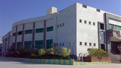 إدارة مستشفى رأس سدر تكرم إدارية عثرت على مبلغ مالي وسلمته لصاحبته