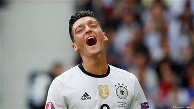 ثلاثية مسعود أوزيل في دوري أبطال أوروبا «مفأجاة» تذهل الألمان