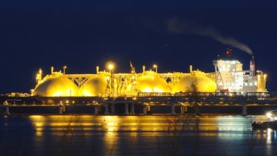 «روسنفت» تستلم 15.6 مليون دولار مقابل أولى شحنات الغاز الطبيعي لمصر