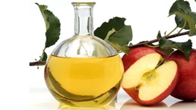 «خل التفاح» لبشرة نضرة متوهجة