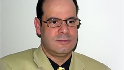 قلادة: يجب استخدام قدرات المصريين بالخارج داخل البرلمان الجديد