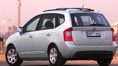 192 ألف جنيه سعر السيارة «كيا كارينز»