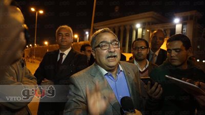 بالفيديو والصور.. أول تعليق لإبراهيم عيسى بعد إخلاء سبيله