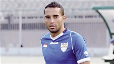 «علي عيد» مهدد بالإيقاف بسبب التوقيع لناديين