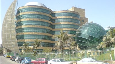 الأحد المقبل.. مؤتمر صحفى للكشف عن عقار جديد لعلاج السرطان