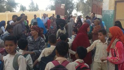 «أمن الفيوم»: شائعة «التعويضات» وراء واقعة «التطعيمات» بالمدارس