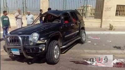 بالصور.. انقلاب سيارة جيب بعد اصطدامها بأخرى سوزوكي