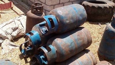 ضبط مخزن أسطوانات غاز بدون ترخيص في الإسماعيلية