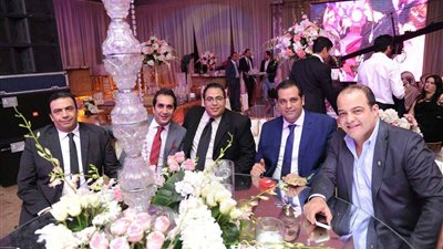 بالصور.. حماقي وبوسي يشعلان حفل زفاف مذيعة «النيل الدولية»