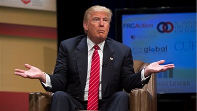 سيدة أعمال أمريكية تشبه ترامب بـ«هتلر» و«موسوليني»