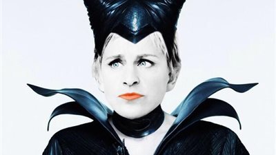 المذيعة المثلية 