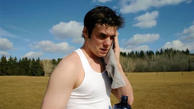 دقائق في الشمس تقضي على قشرة الشعر