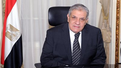 محلب يبحث اليوم مزاد بيع 37 ألف فدان من الأراضي المستردة