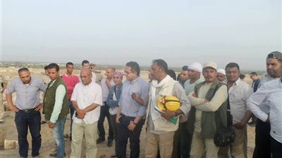 نشرة الأخبار.. وأبرزها: «العناني» يعلن عن كشف أثري جديد بحضور 4 سفراء