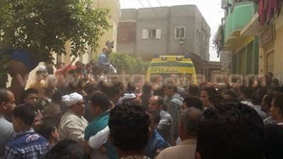 بالصور.. أهالي أولاد صقر في الشرقية يشيعون جثمان شهيد سيناء