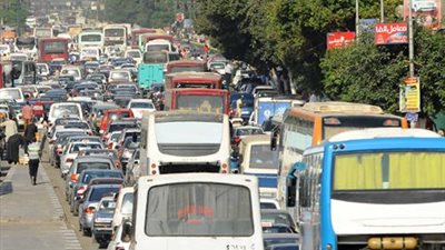 «المرور»: كثافة مرورية على أغلب الطرق