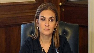 وزيرة التعاون: نعمل على تنمية قطاع الغزل والنسيج