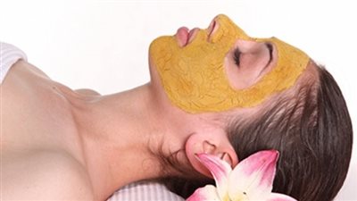 ماسك الكركم لوجه أكثر إشراقا