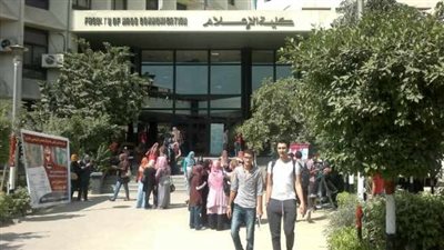 مناقشة رسالة دكتوراه عن المنصات في «إعلام القاهرة»