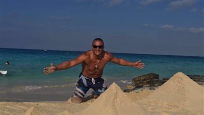 مصدر: أحمد السقا لم يتعاقد مع السبكي على بطولة «هبوط اضطراري»