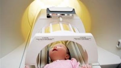 «الدواء الأمريكية» توافق على فحص الأطفال بواسطة أشعة الرنين المغناطيسي