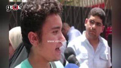 بالفيديو.. والدة طالبة بعد انتهاء امتحان الفيزياء: «ليه تكسروا فرحتنا»