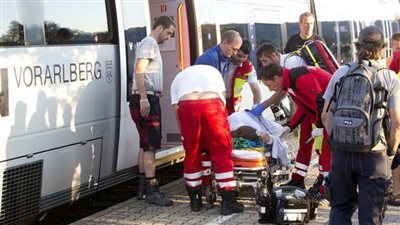 إصابة شخصين في هجوم بسكين في قطار ركاب غرب النمسا