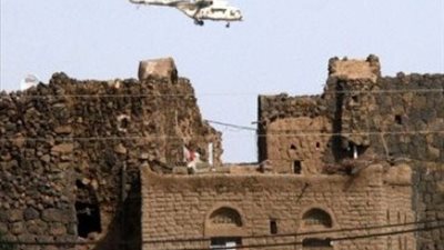 الطيران الحربي اليمني يستأنف قصفه بعمران بعد هدنة هشة