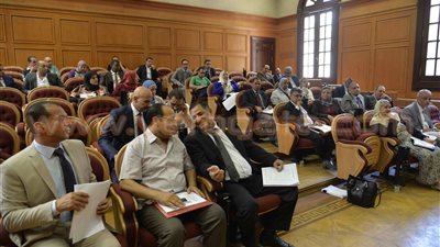 وزير الكهرباء يوضح أسباب زيادة الأسعار