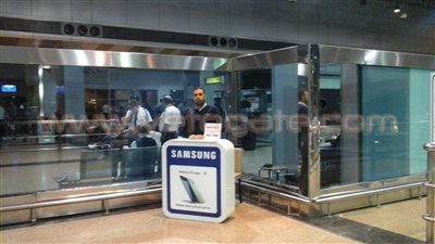 بالصور.. مطار القاهرة يبدأ تنفيذ خدمة استبدال «Note 7» قبل السفر