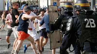 تعزيز الأمن في ملاعب يورو 2016 بعد موقعة مرسيليا