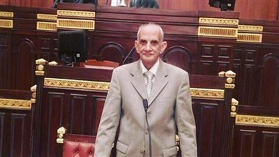 «خالد خلف الله» يطالب رئيس الوزراء بتقنين أوضاع شباب الخريجين