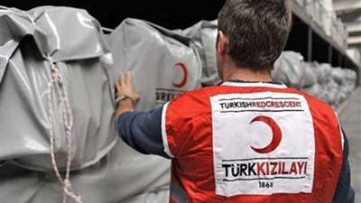 تركيا: نرسل مساعدات لعشرة آلاف نازح بسبب القتال في الموصل